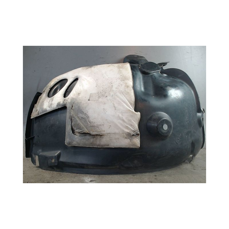PARE-BOUE AVANT GAUCHE RENAULT MEGANE III 2008-
