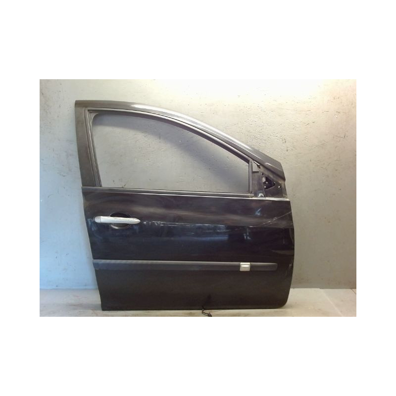 PORTE AVANT DROIT RENAULT CLIO
