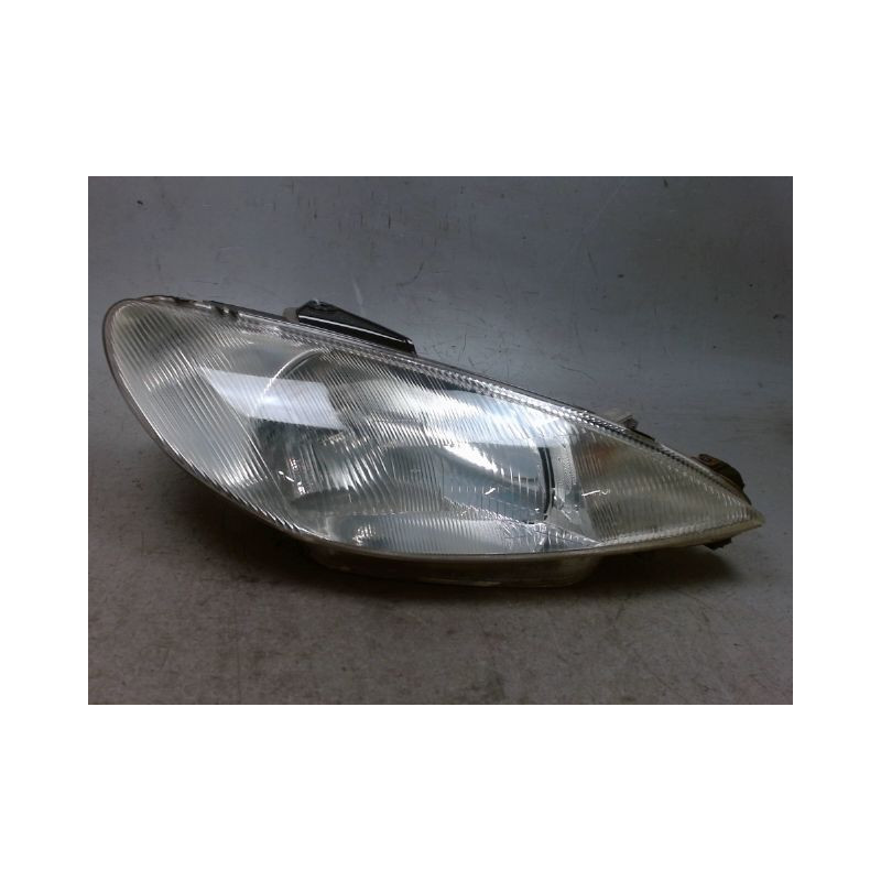 PHARE DROIT PEUGEOT 206 5P