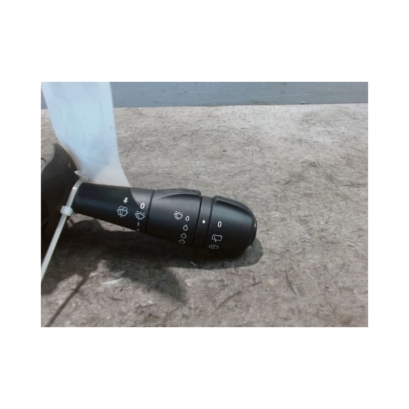 COMMANDE ESSUIE GLACE RENAULT CLIO IV