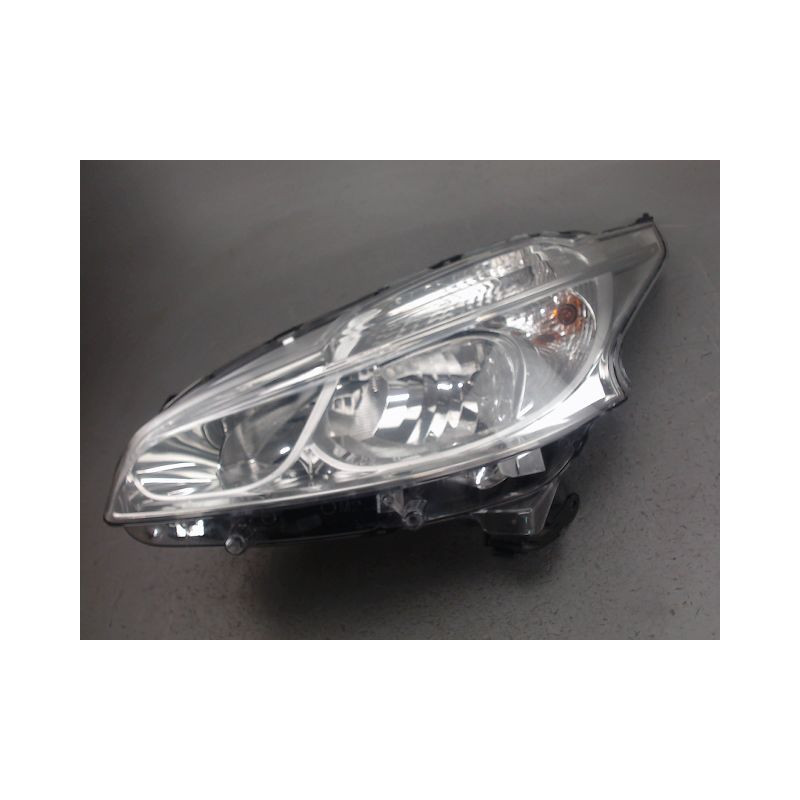 PHARE GAUCHE PEUGEOT 208