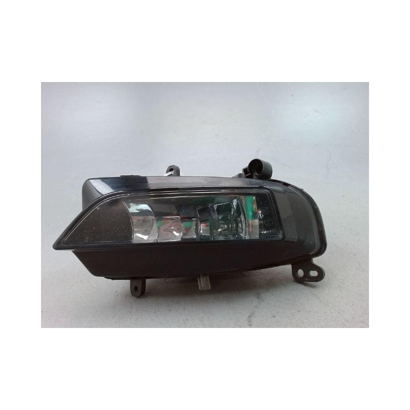 PHARE ANTIBROUILLARD AVANT GAUCHE AUDI A4 2008-