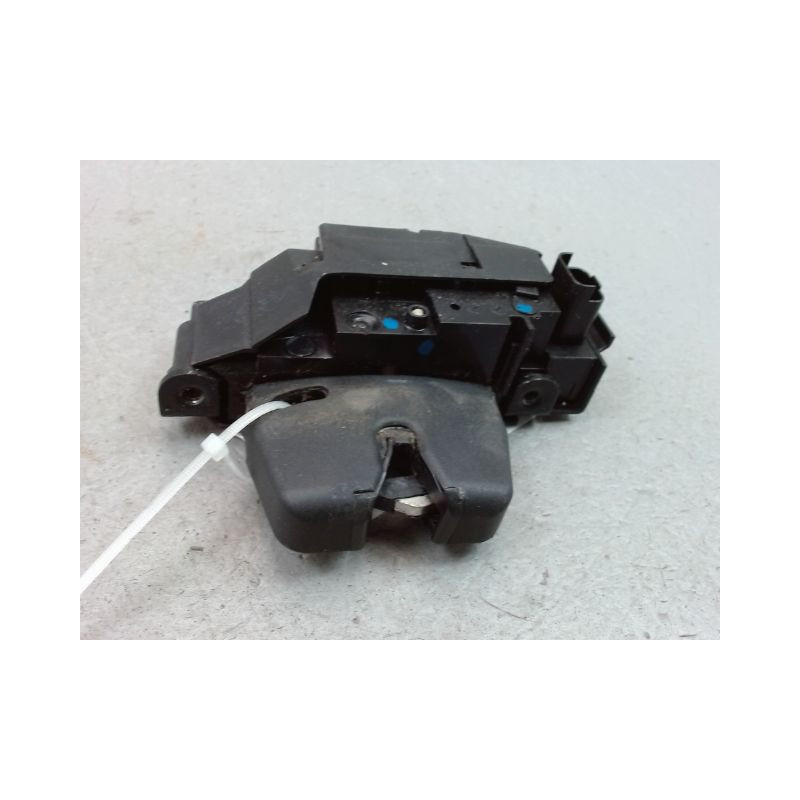 SERRURE HAYON  PEUGEOT 308 2011-