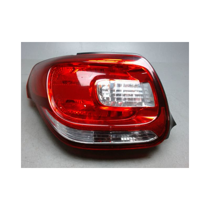 FEU ARRIERE GAUCHE  CITROEN DS3