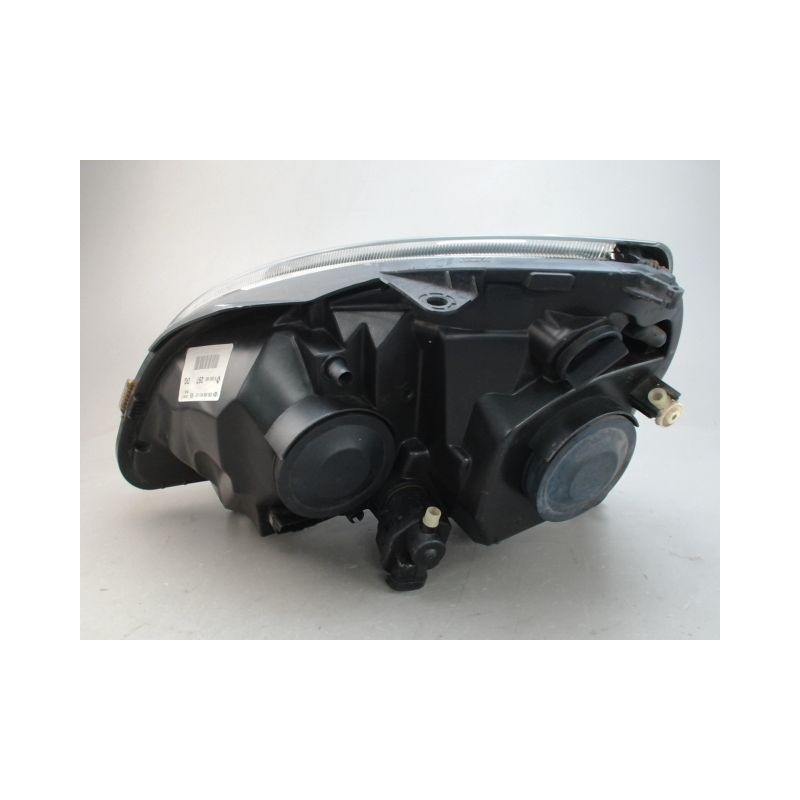 PHARE DROIT RENAULT CLIO