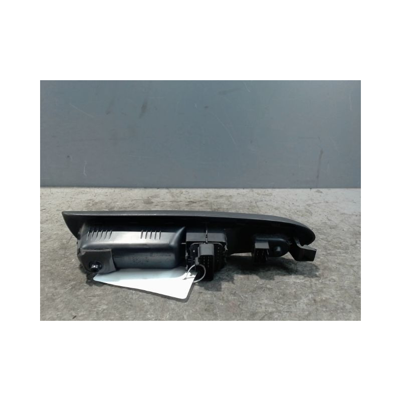 COMMANDE LEVE-GLACE PORTE AVG RENAULT CLIO