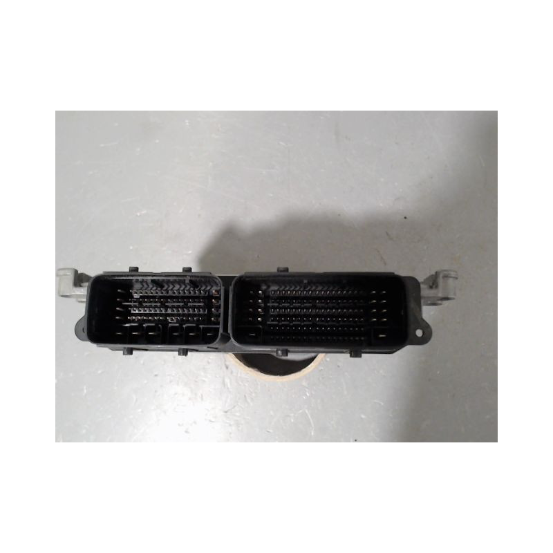 CALCULATEUR MOTEUR PEUGEOT PARTNER