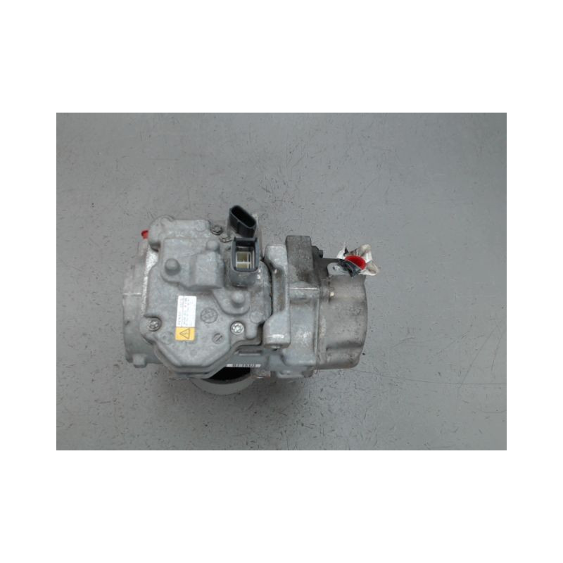 COMPRESSEUR AIR CONDITIONNE TOYOTA RAV4