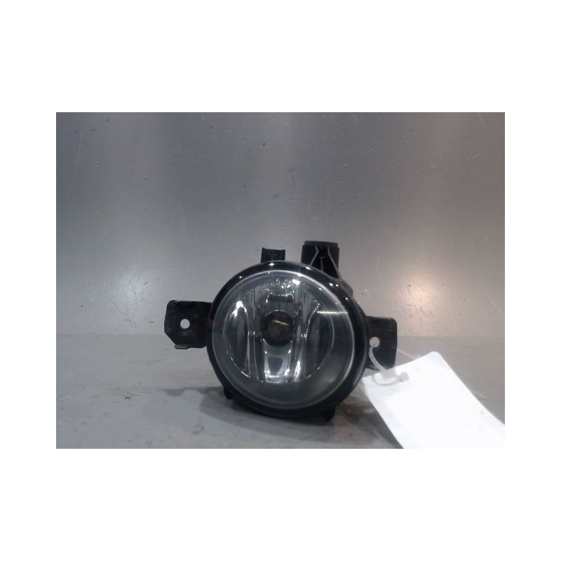 PHARE ANTIBROUILLARD AVANT DROIT B.M.W. X1