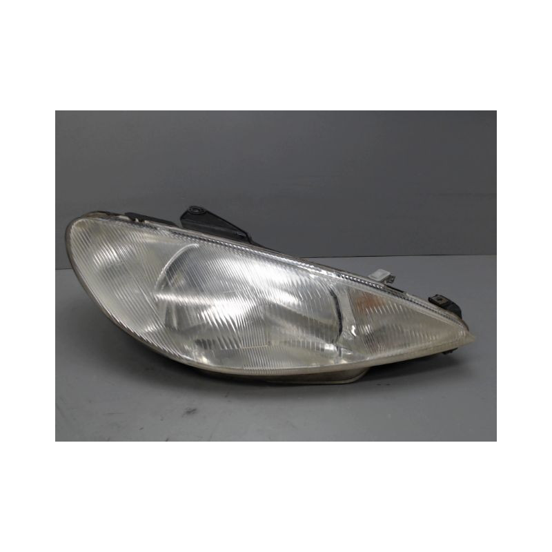 PHARE DROIT PEUGEOT 206