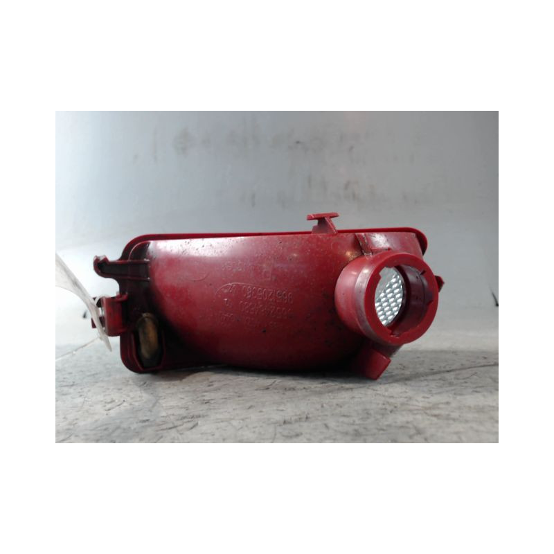 FEU RECUL DROIT CITROEN C4 04-08