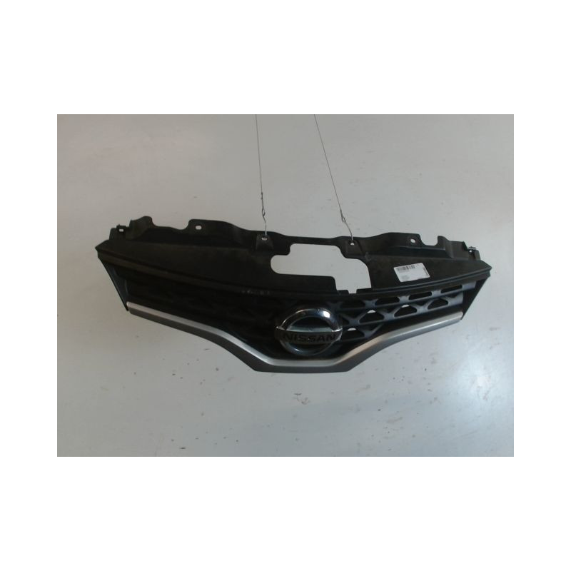 CALANDRE NISSAN NV200