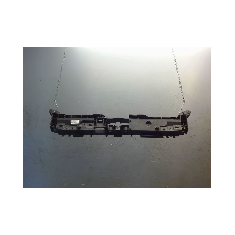 TRAVERSE SUPERIEURE ARMATURE AVANT RENAULT CAPTUR