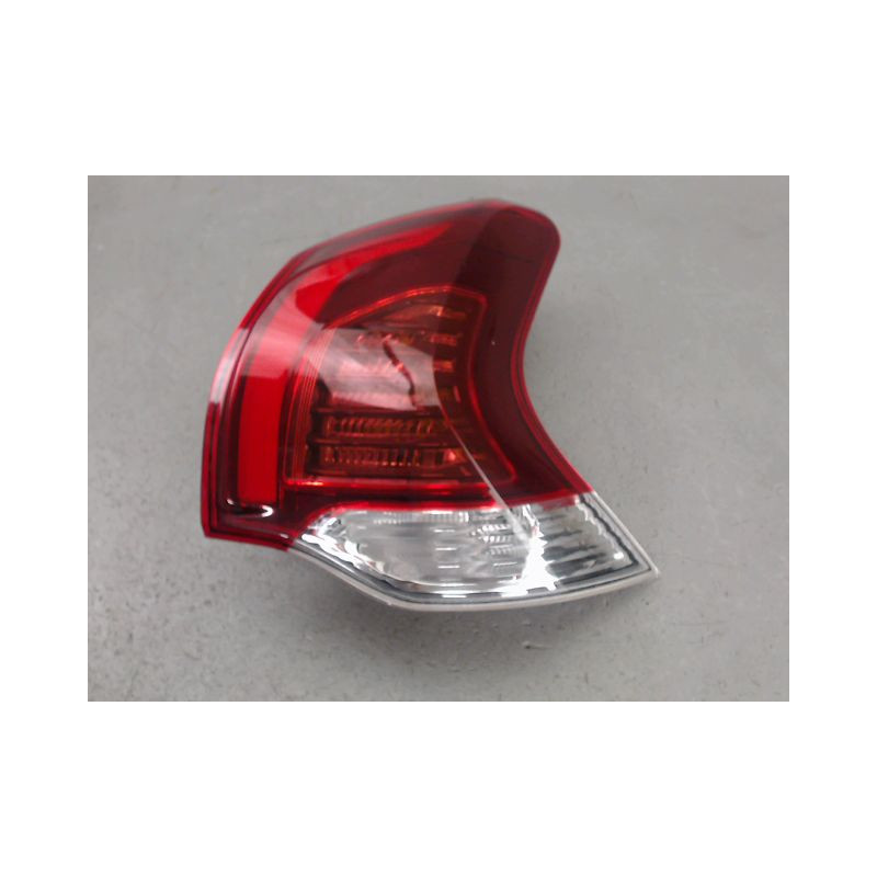 FEU ARRIERE DROIT PEUGEOT 3008
