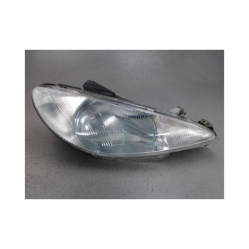 PHARE DROIT PEUGEOT 206