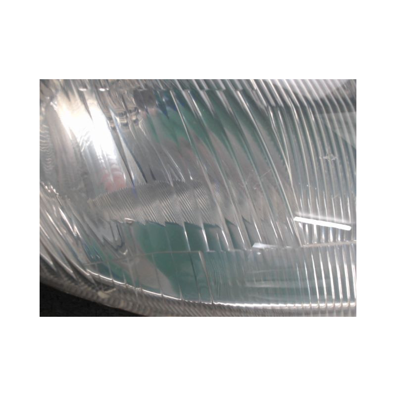 PHARE DROIT PEUGEOT 206