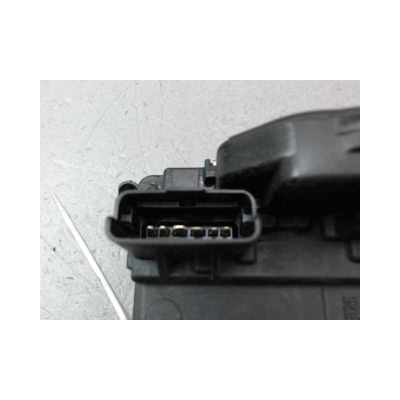 SYSTEME CONDAMNATION ARRIERE GAUCHE RENAULT SCENIC MONOSP. III Phase 3 2013-...