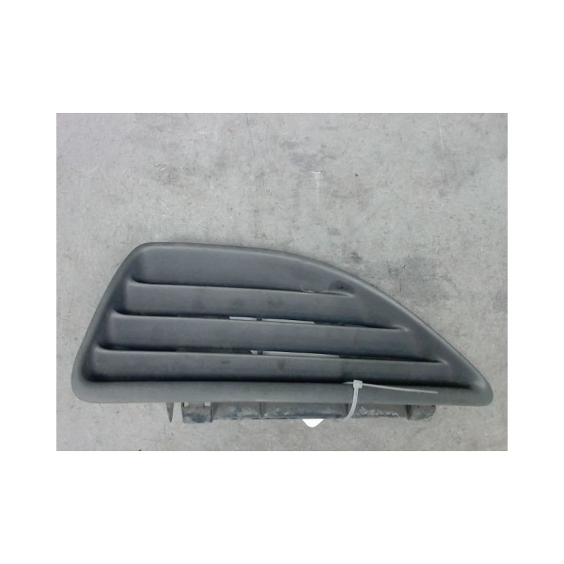 GRILLE CALANDRE DROIT RENAULT MEGANE  I CLASSIC PH2 99-02