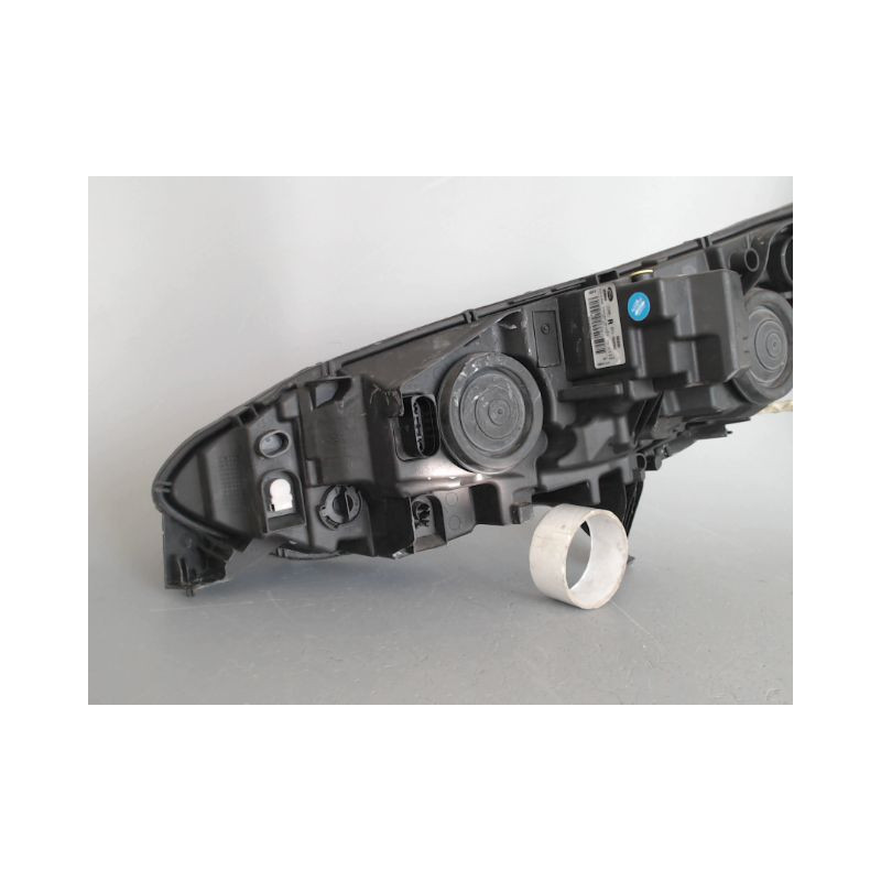 PHARE DROIT FORD T.CONNECT