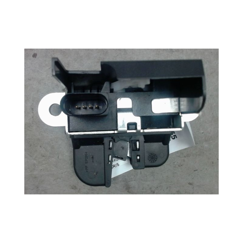 SERRURE HAYON  VOLKSWAGEN POLO 2009-