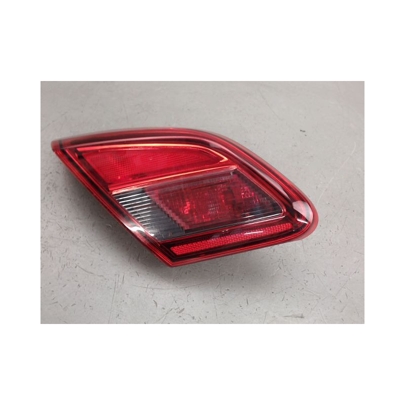 FEU ARRIERE INTERIEUR GAUCHE OPEL CORSA