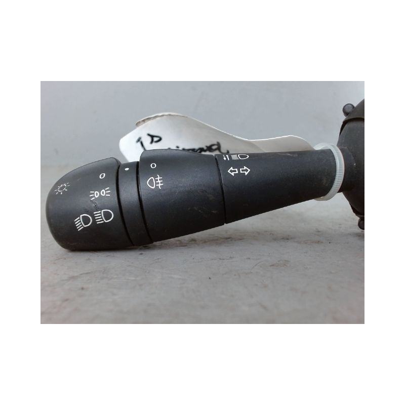 COMMANDE ECLAIRAGE RENAULT TWINGO