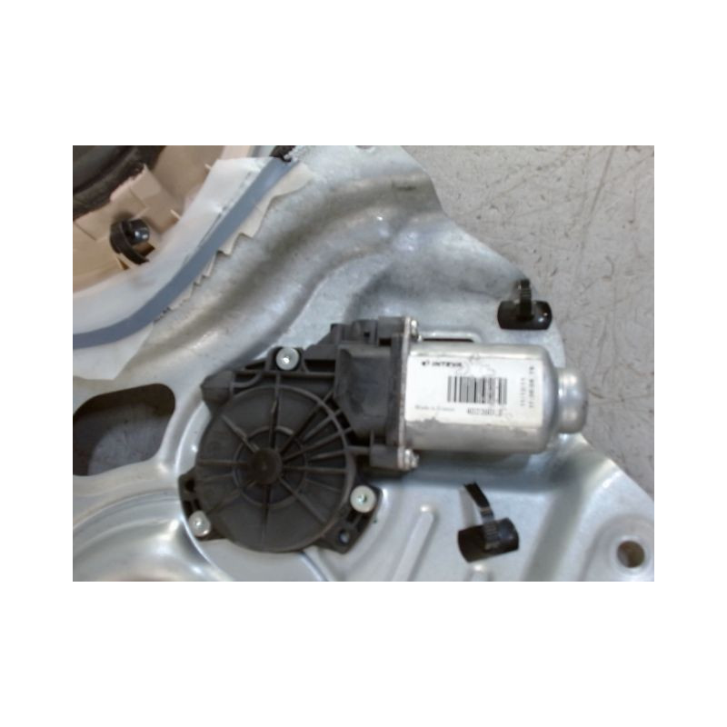 MECANISME+MOTEUR LEVE-GLACE AVANT DROIT KIA SPORTAGE