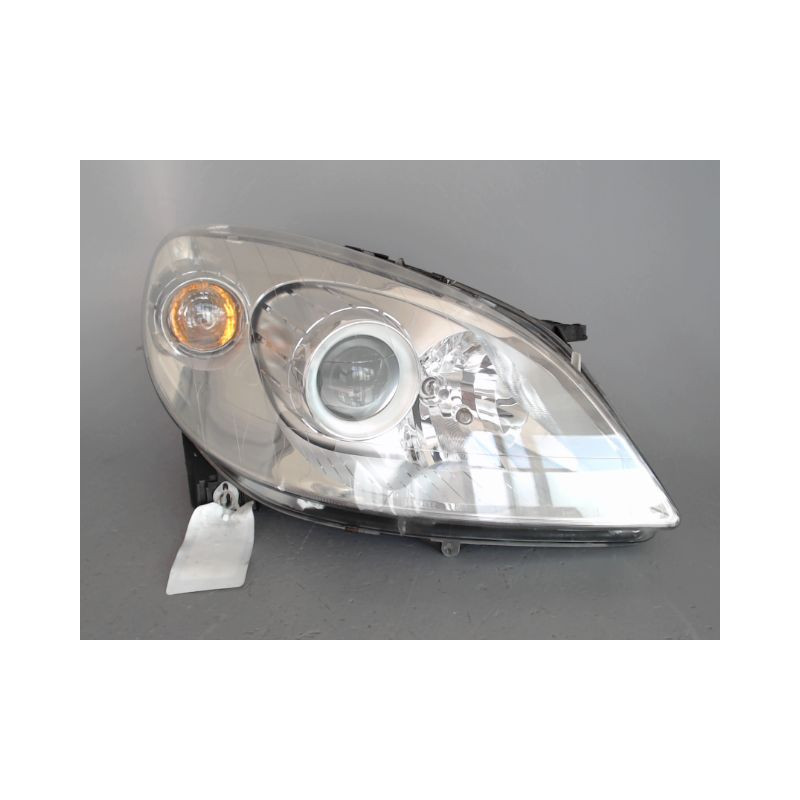 PHARE DROIT MERCEDES CLASSE B