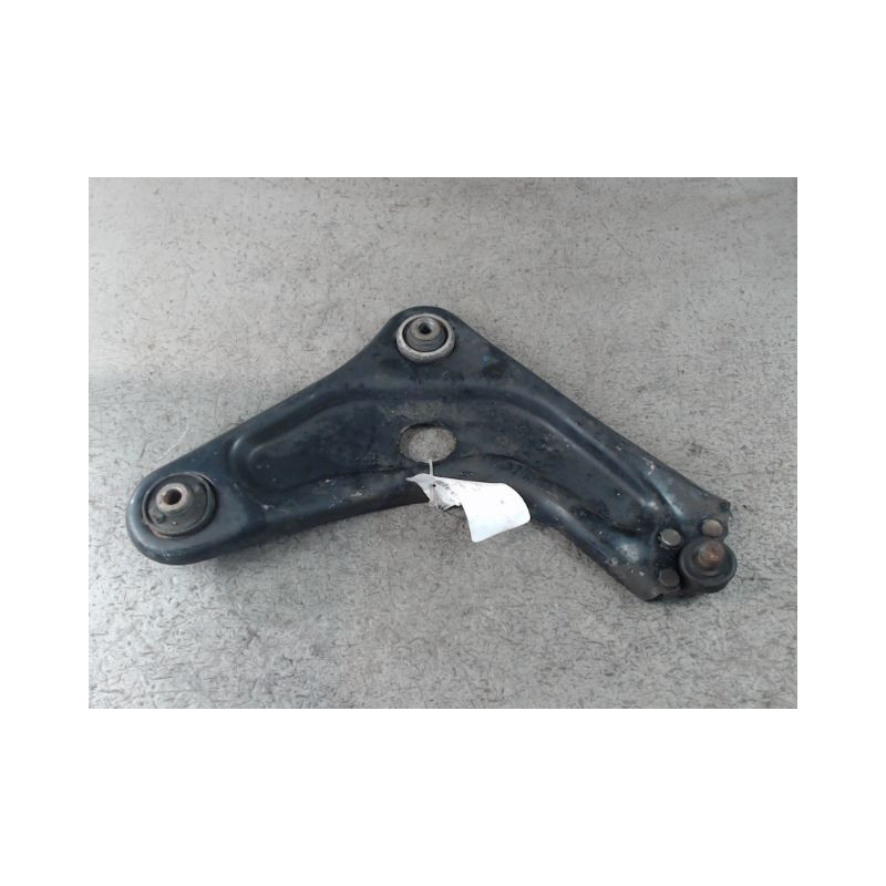 TRIANGLE INFERIEUR AVANT DROIT PEUGEOT 207 CC