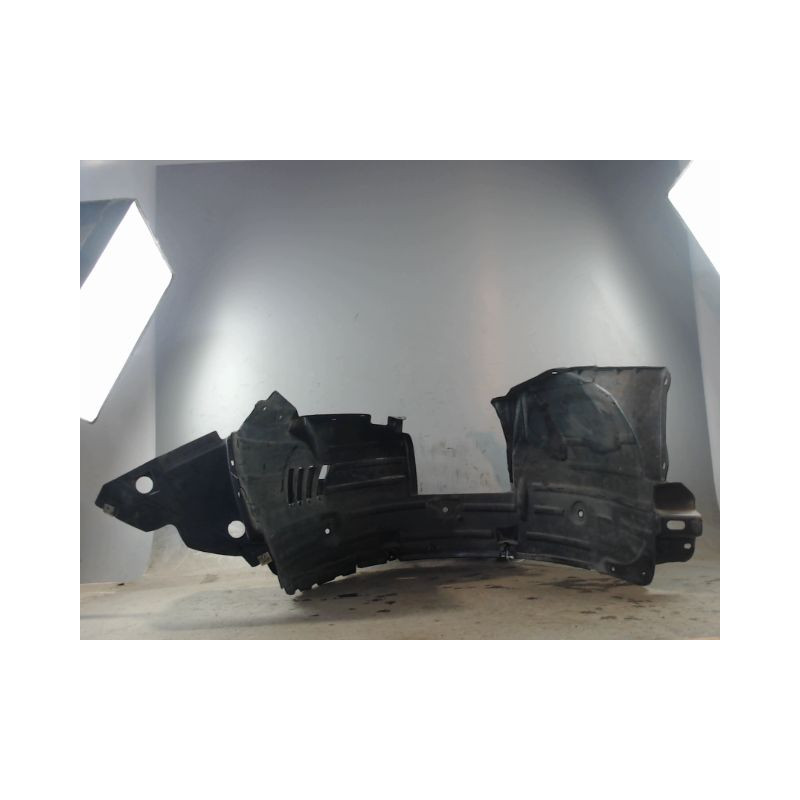 PARE-BOUE AVANT DROIT NISSAN QHASQAI 2007-