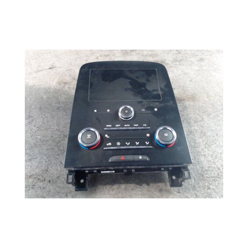 ECRAN GPS RENAULT SCENIC