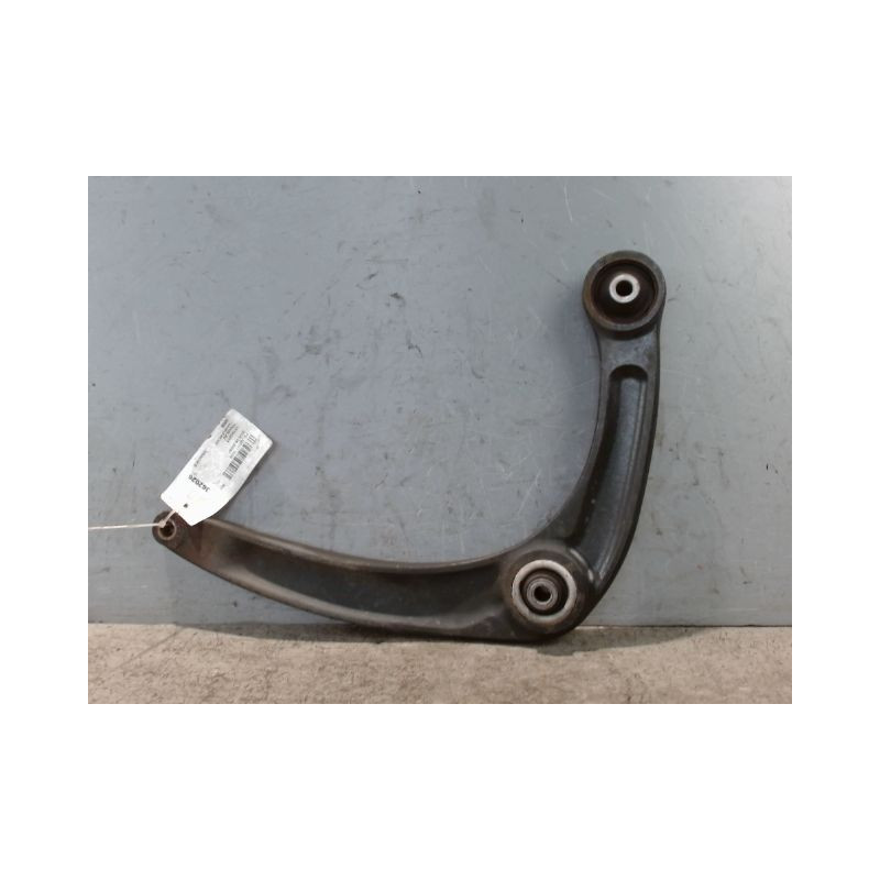 TRIANGLE INFERIEUR AVANT GAUCHE PEUGEOT 3008 2009-