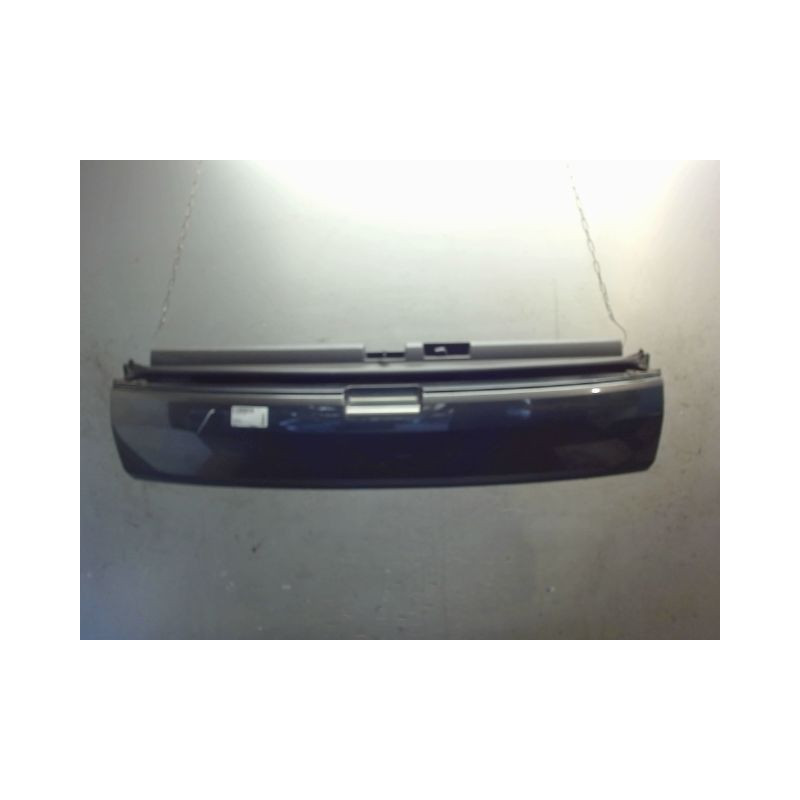 SOUBASSEMENT DE HAYON PEUGEOT 3008