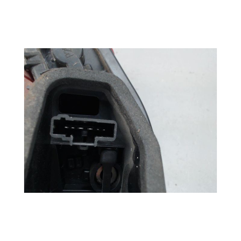 FEU ARRIERE DROIT PEUGEOT 207