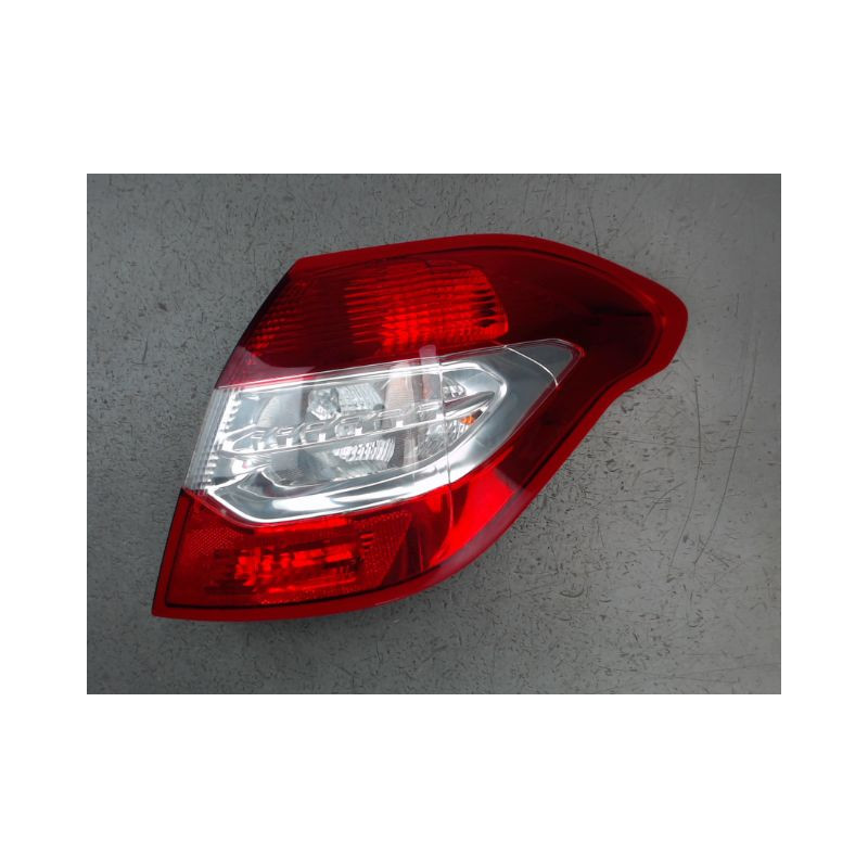 FEU ARRIERE DROIT CITROEN C4