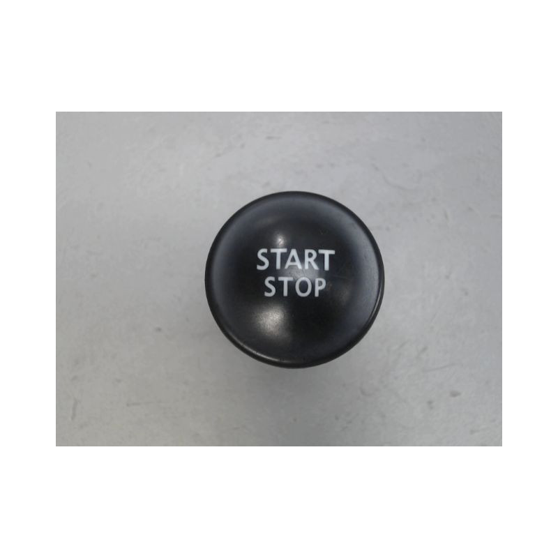 BOUTON DE DEMARRAGE RENAULT CLIO