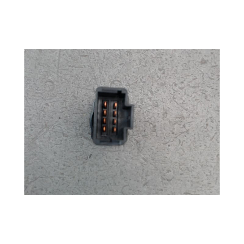 BOUTON DE WARNING DACIA LOGAN