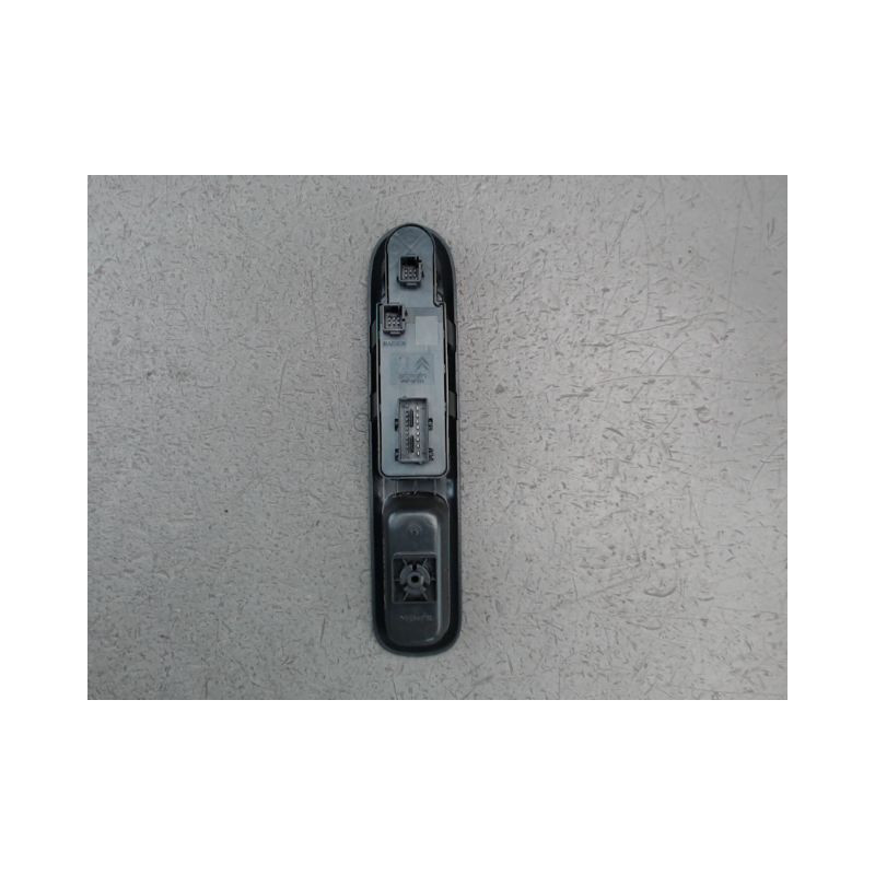 COMMANDE LEVE-GLACE PORTE AVG PEUGEOT 3008