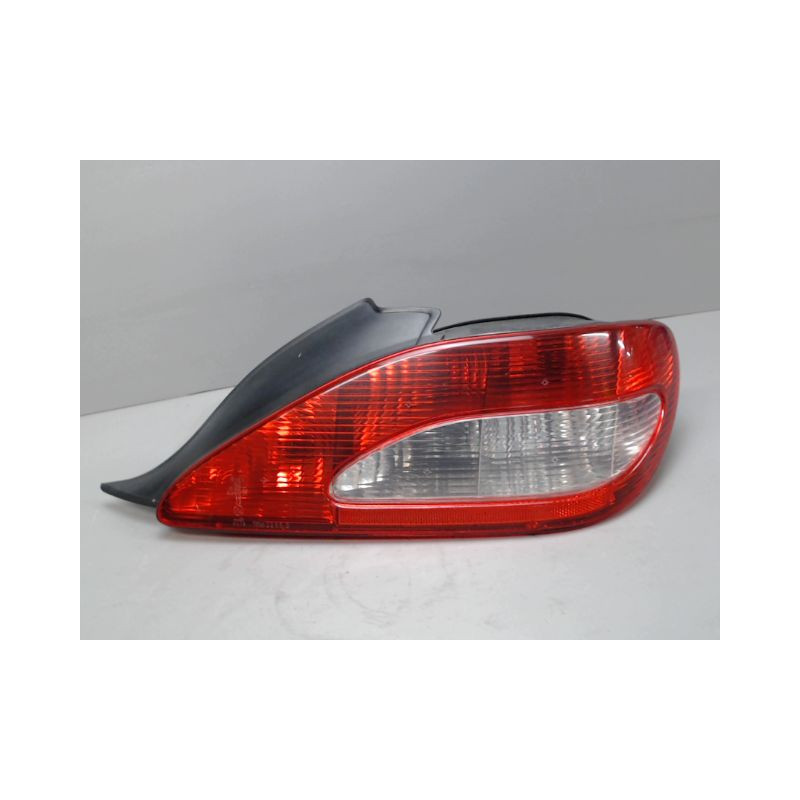 FEU ARRIERE DROIT PEUGEOT 406