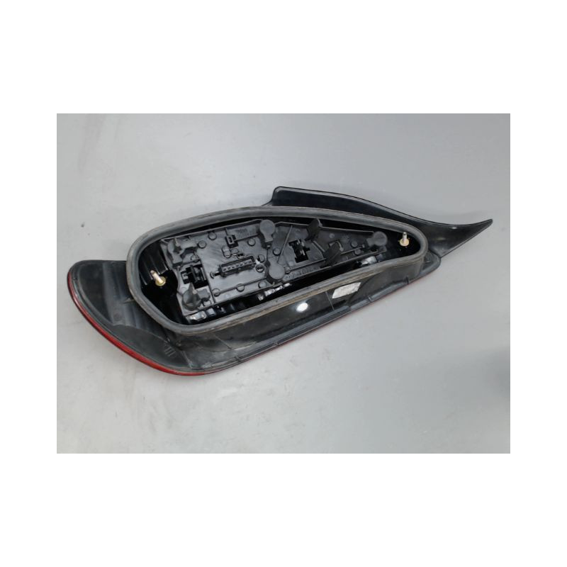 FEU ARRIERE DROIT PEUGEOT 406