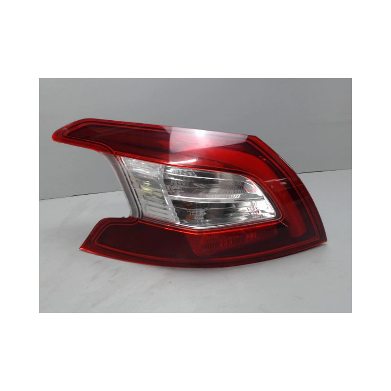 FEU ARRIERE GAUCHE  PEUGEOT 308