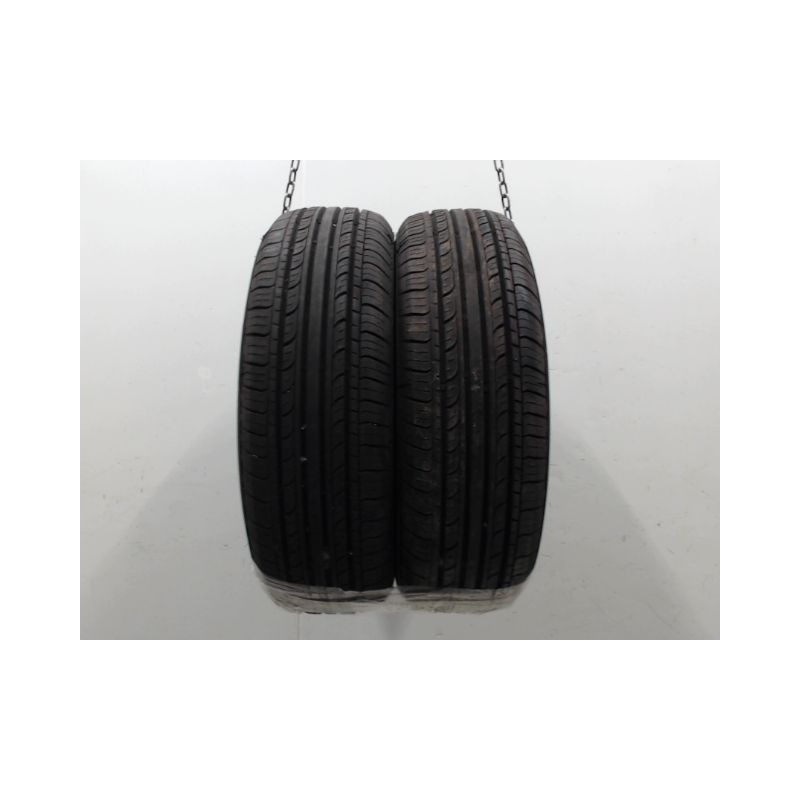 Paire de pneus ROVELO RHP780 P 185 65 15 88 T