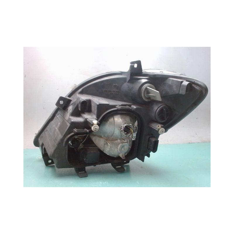 PHARE DROIT MERCEDES SPRINTER TOLE MOYEN 2006-