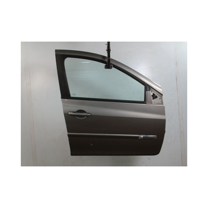 PORTE AVANT DROIT RENAULT CLIO