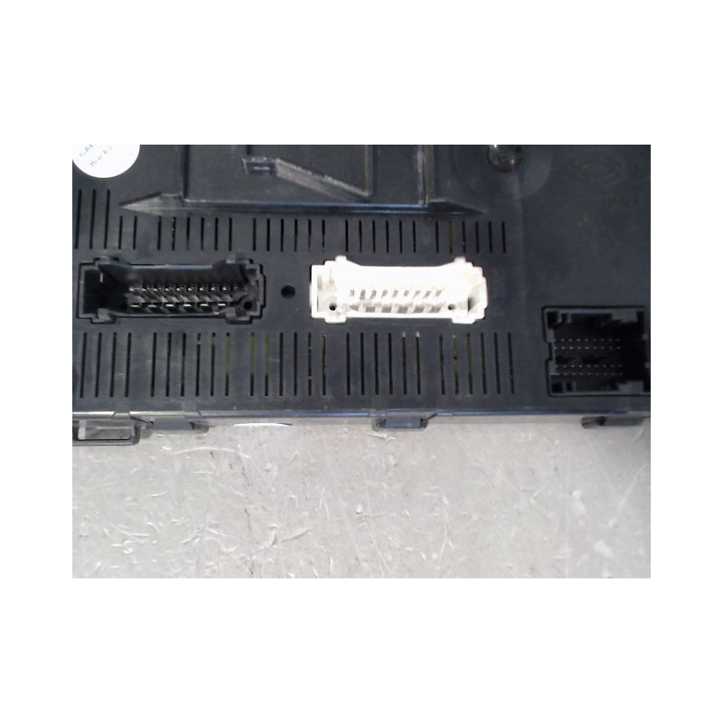 BOITIER GESTION HABITACLE RENAULT CLIO II PH.2 01-06