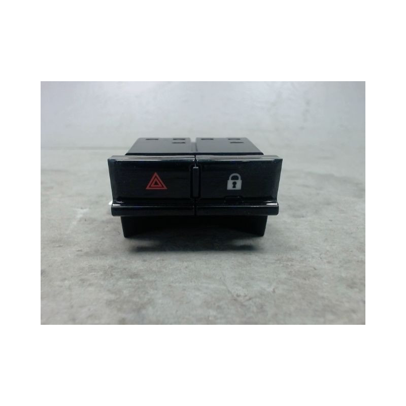 BOUTON DE WARNING FIAT 500