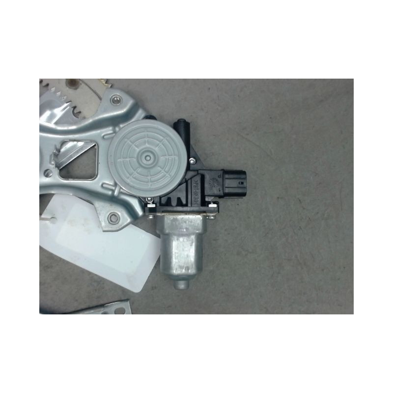 MECANISME+MOTEUR LEVE-GLACE AVANT DROIT MITSUBISHI ASX