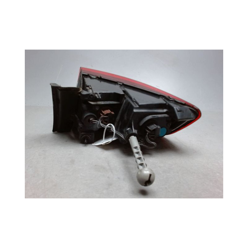 FEU ARRIERE GAUCHE  RENAULT MEGANE 4 1.5 DCI - 8V TURBO