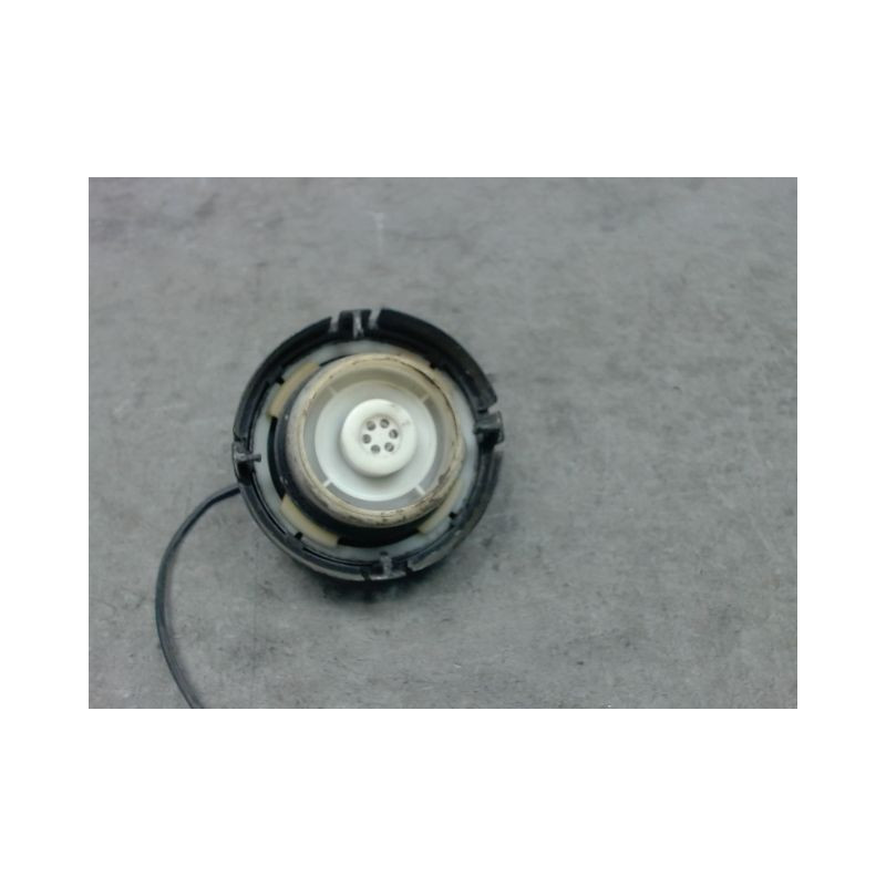 BOUCHON RESERVOIR A CARBURANT MITSUBISHI PAJERO 2003-