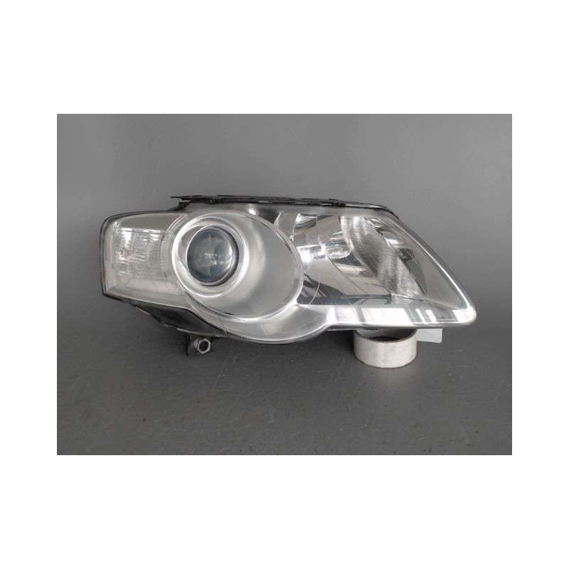 PHARE DROIT VOLKSWAGEN PASSAT 2005-